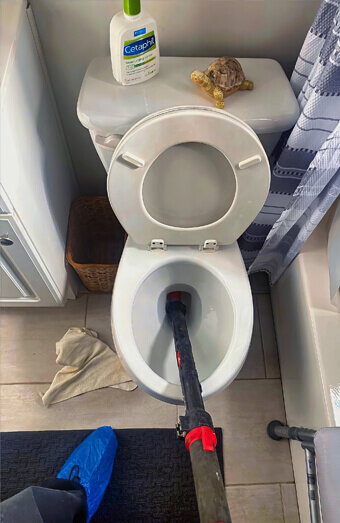 https://blockeddrainsleederville.com.au/uploads/2025/07/blocked-toilet-54169.jpg