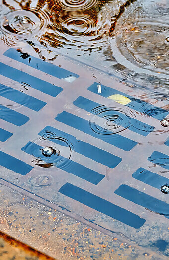 https://blockeddrainsleederville.com.au/uploads/2025/07/stormwater-drains-58152.jpg